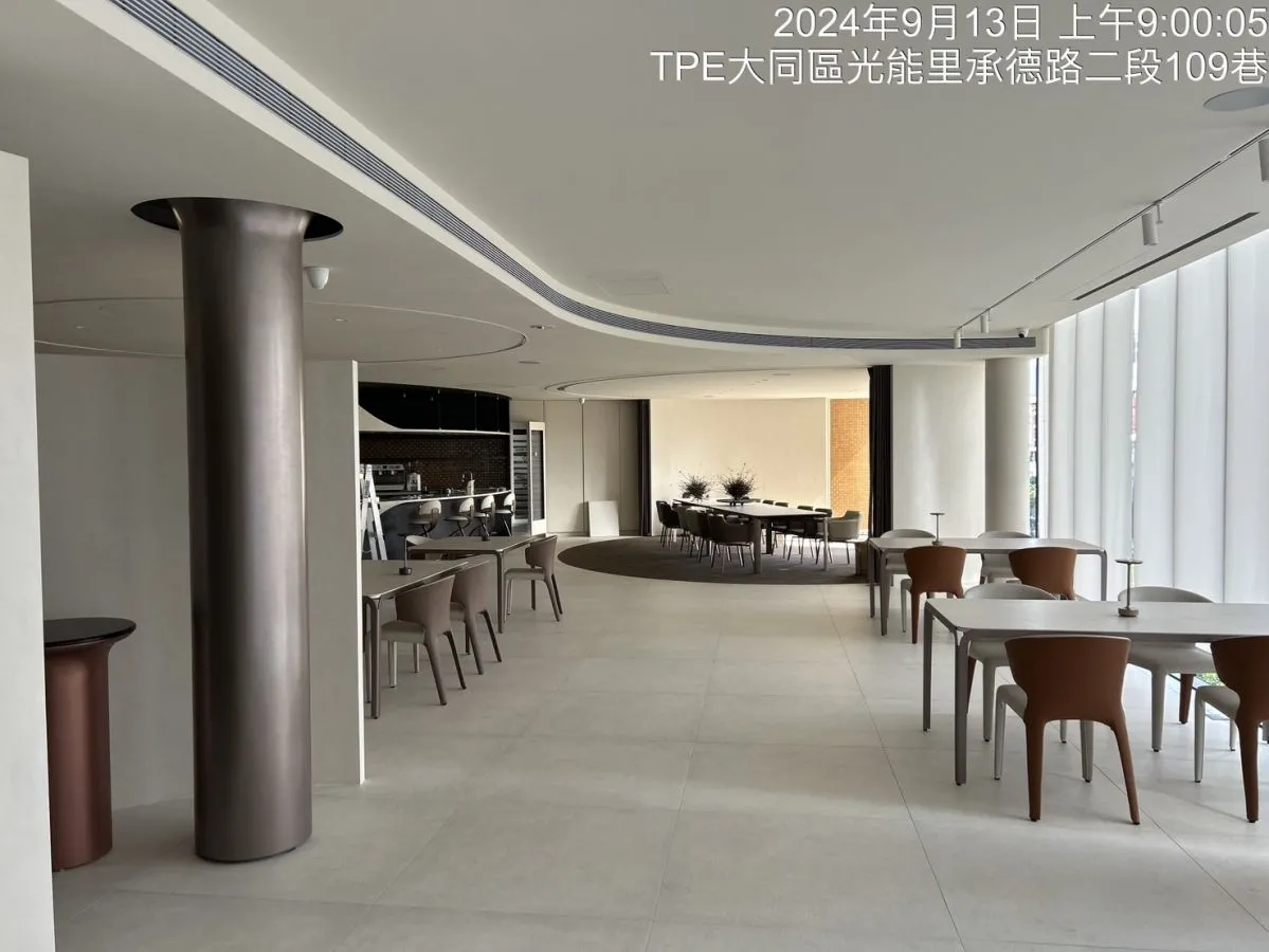 台北市宏國大道城VIP接待會館，馬來漆及鍍鈦金屬烤漆噴漆工程(二三設計規劃，華納油漆團隊施工)